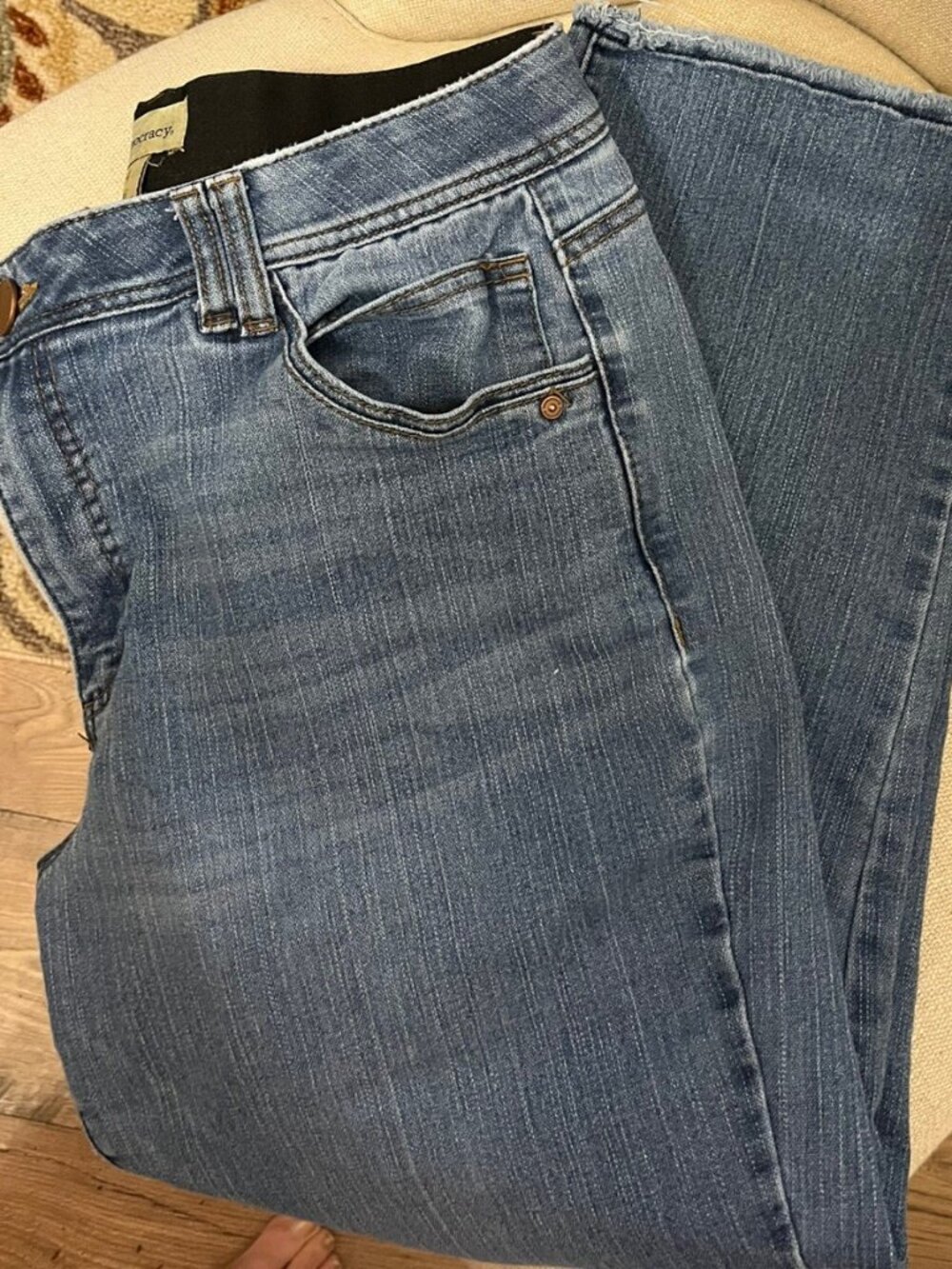 Democracy "Ab" Technology High Rise Cropped Jeans with Frayed Hem Size 14